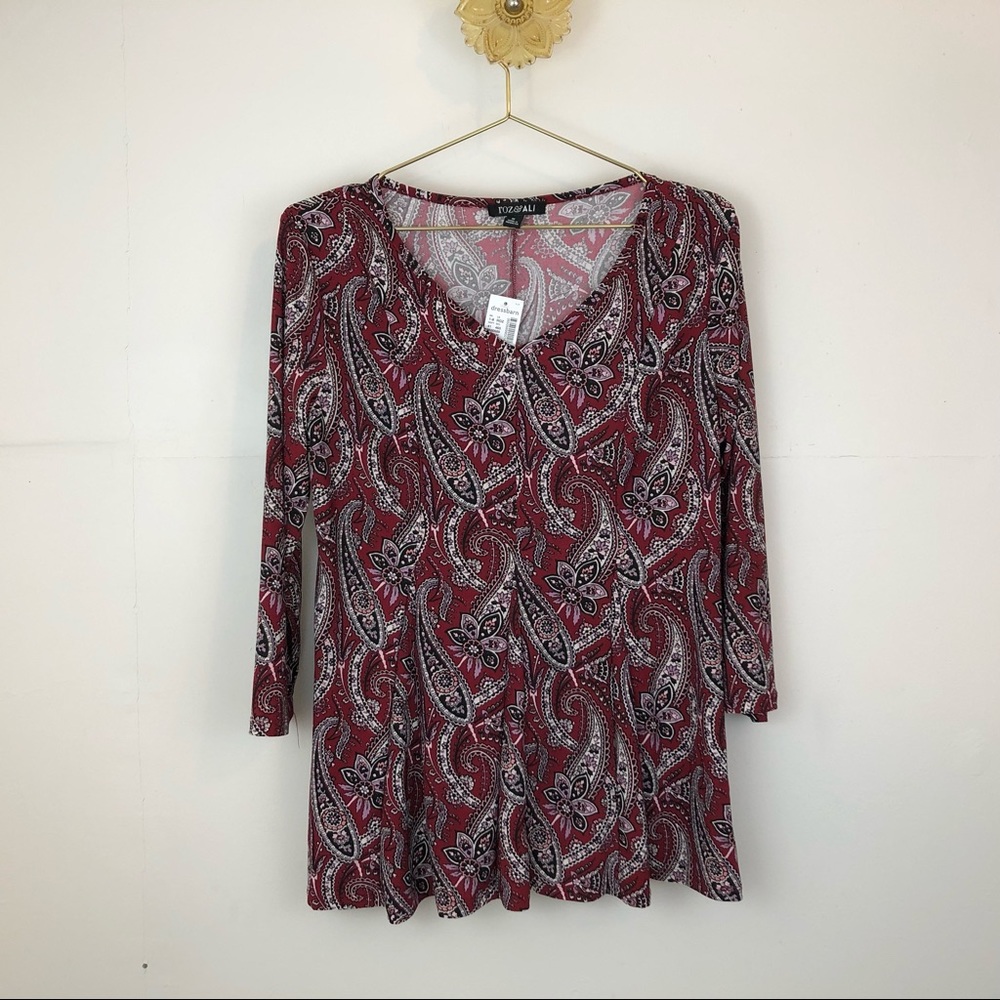 Roz & Ali Dress Barn Blouse Red and Black Paisley, EUC